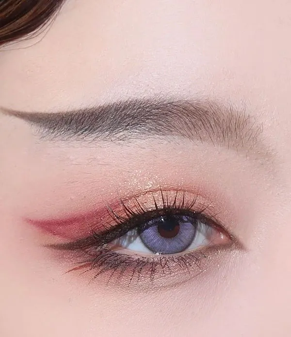 محبوب ترین مدل آرایش عروسکی چشم 1405؛ وقتی نگاهت کیوت میشود، نه مصنوعی! 27 Eye doll makeup 18