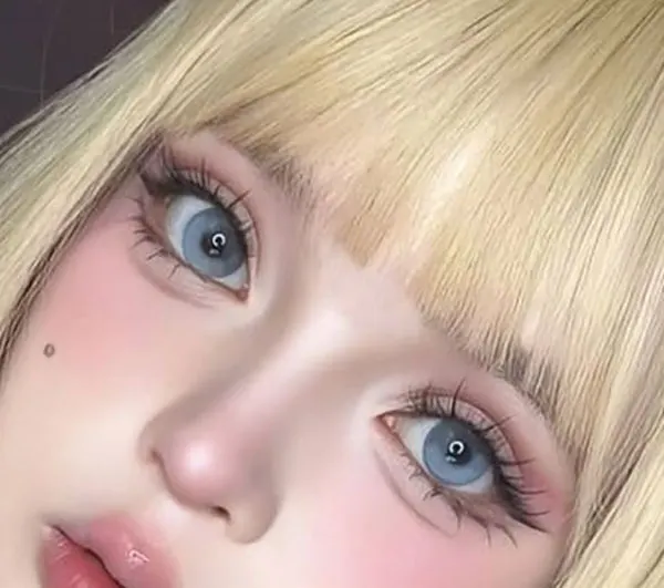 محبوب ترین مدل آرایش عروسکی چشم 1405؛ وقتی نگاهت کیوت میشود، نه مصنوعی! 14 Eye doll makeup 26