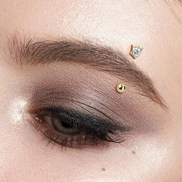 30 مدل پرسینگ ابرو خفن؛ تغییر کوچیکی که صورت رو خاصتر میکنه! 6 Eyebrow piercing 2