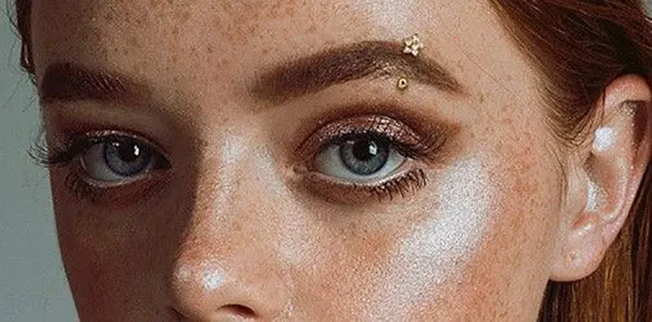 30 مدل پرسینگ ابرو خفن؛ تغییر کوچیکی که صورت رو خاصتر میکنه! 4 Eyebrow piercing 3