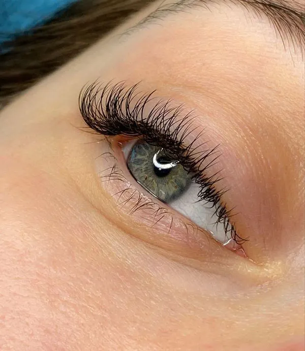 Eyelash Extension Models 7