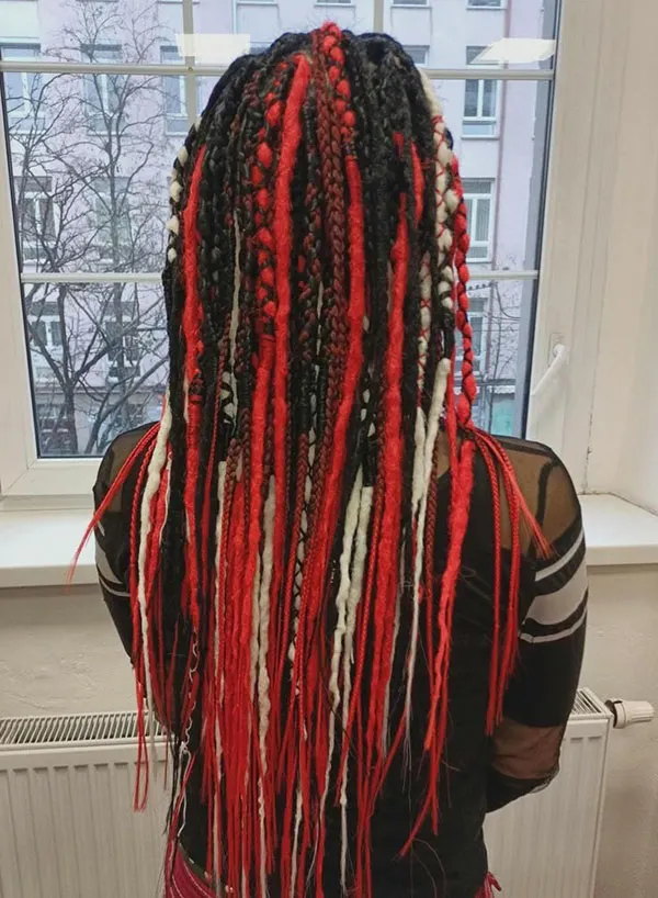 33 مدل بافت مو با موی اضافه رنگی که امسال همه عاشقش شدن! 17 Hair weave model with colored extra hair 13