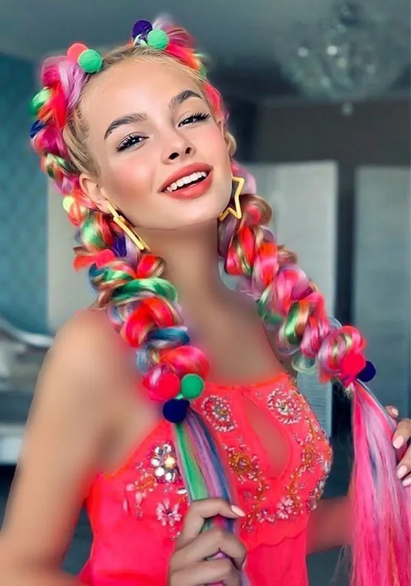33 مدل بافت مو با موی اضافه رنگی که امسال همه عاشقش شدن! 23 Hair weave model with colored extra hair 19