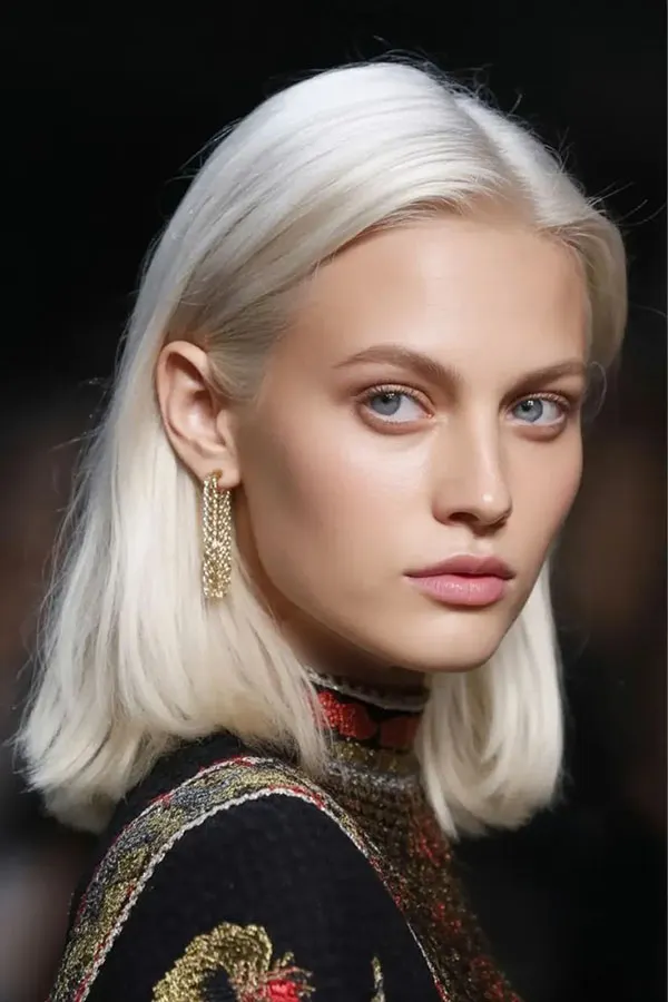 رنگ موی یخی روشن 2026؛ لوکسترین بلوند برای استایل مینیمال! 26 Light icy hair color 18