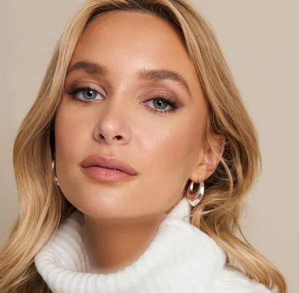 Natural makeup 13