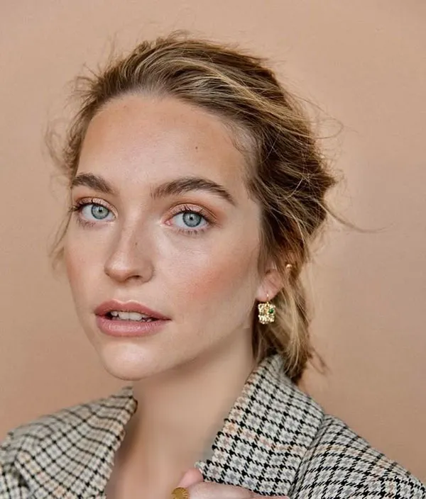 Natural makeup 31