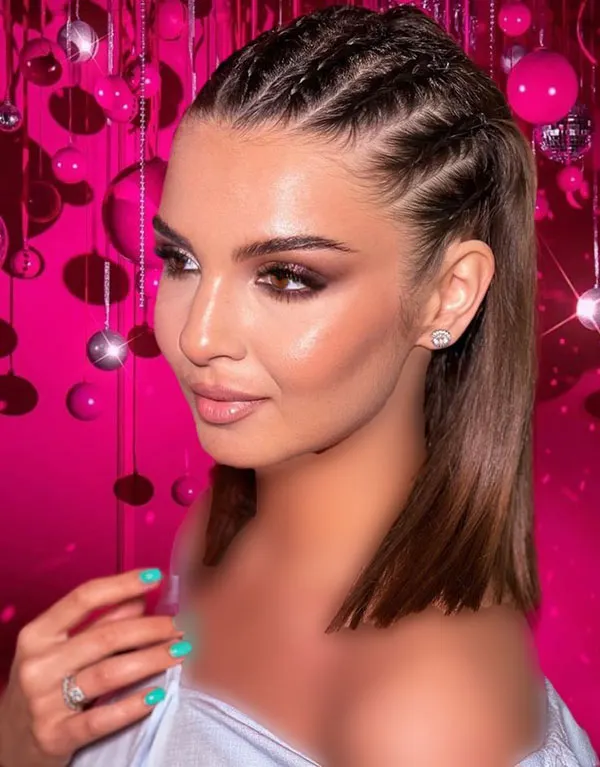 New hair weave model in front of the head 13
