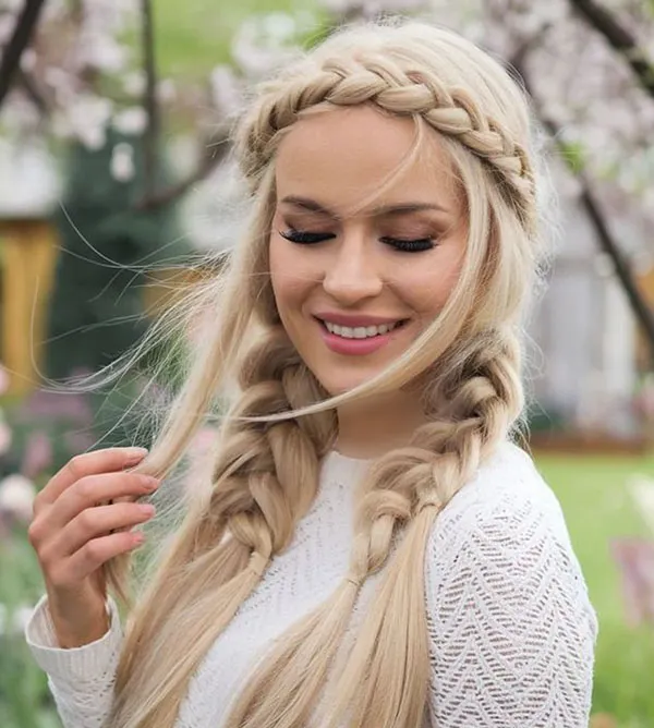 New hair weave model in front of the head 29