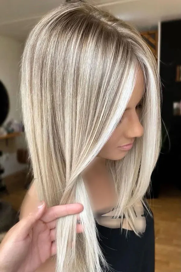مدل رنگ مو هایلایت روشن جدید 2026؛ تغییر کوچکی که استایلتو متحول میکنه! 30 New light highlight hair color 26