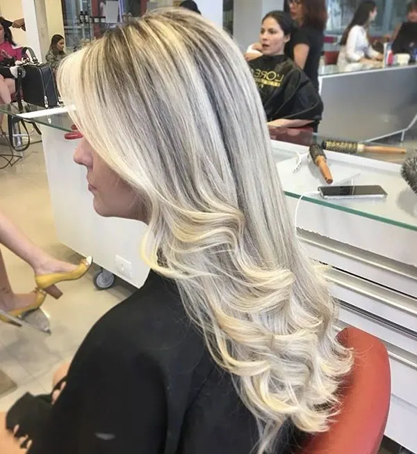 مدل رنگ مو هایلایت روشن جدید 2026؛ تغییر کوچکی که استایلتو متحول میکنه! 34 New light highlight hair color 30