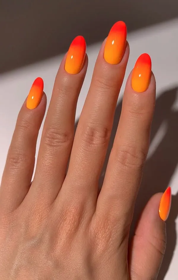 35 مدل ناخن نارنجی ملایم و جیغ؛ شاد، خاص و خیلی پینترستی! 18 Orange nail model 14