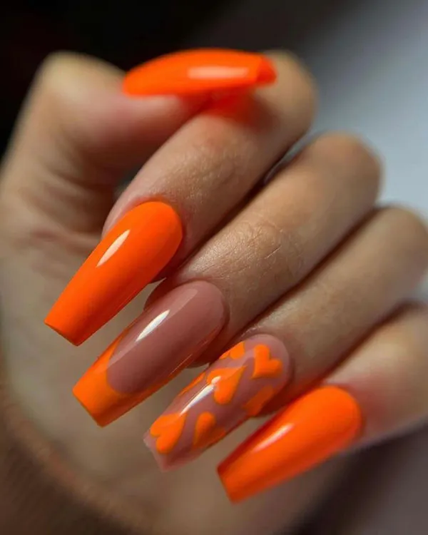 35 مدل ناخن نارنجی ملایم و جیغ؛ شاد، خاص و خیلی پینترستی! 23 Orange nail model 20