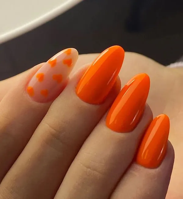35 مدل ناخن نارنجی ملایم و جیغ؛ شاد، خاص و خیلی پینترستی! 8 Orange nail model 4