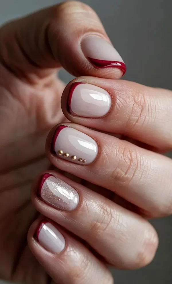 32 مدل ناخن فرنچ کوتاه؛ انتخاب دخترهای مینیمال و خوشاستایل! 15 Short French nail style 11