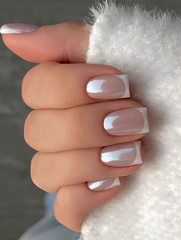 32 مدل ناخن فرنچ کوتاه؛ انتخاب دخترهای مینیمال و خوشاستایل! 28 Short French nail style 27