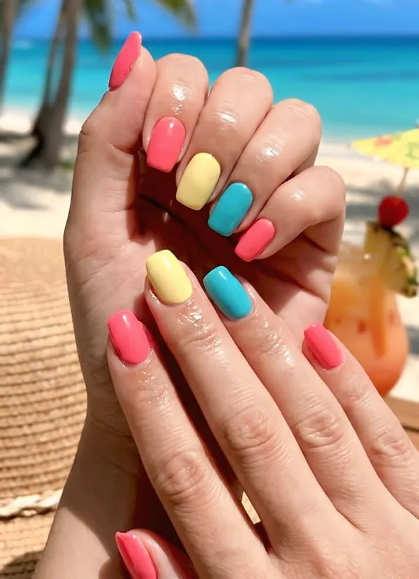 30 رنگ ناخن تابستانی 2026؛ امسال همه عاشق این رنگها شدن! 28 Summer nail color 23
