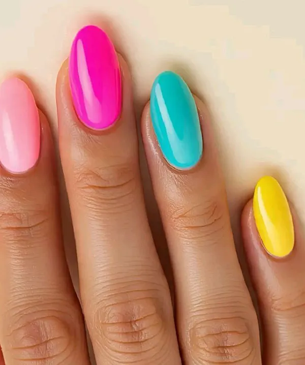 30 رنگ ناخن تابستانی 2026؛ امسال همه عاشق این رنگها شدن! 11 Summer nail color 33