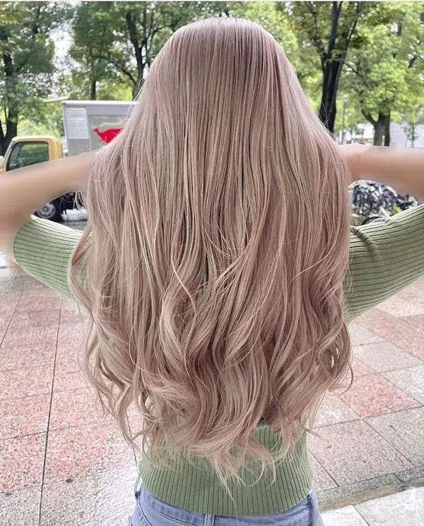 The latest hair color model 15