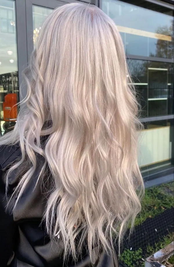 The latest hair color model 26