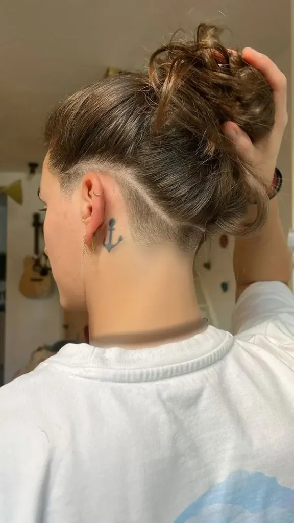 Undercut hairstyle for girls 6