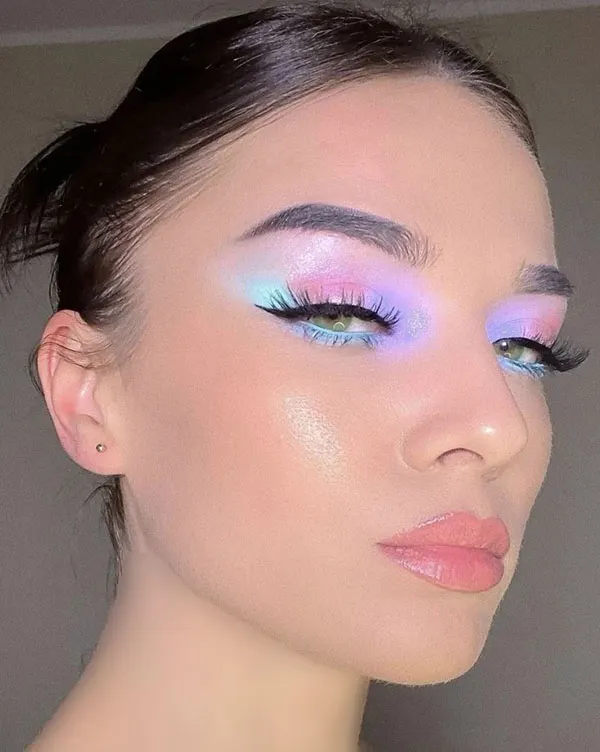 cute makeup model 4