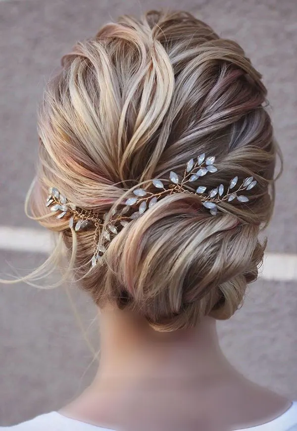 Bridal hair color 31