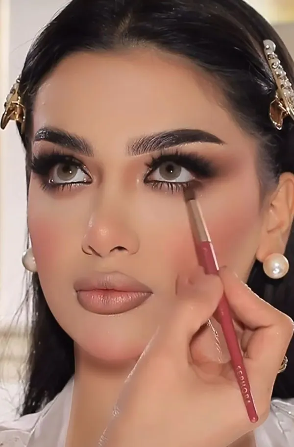 Bridal makeup 30