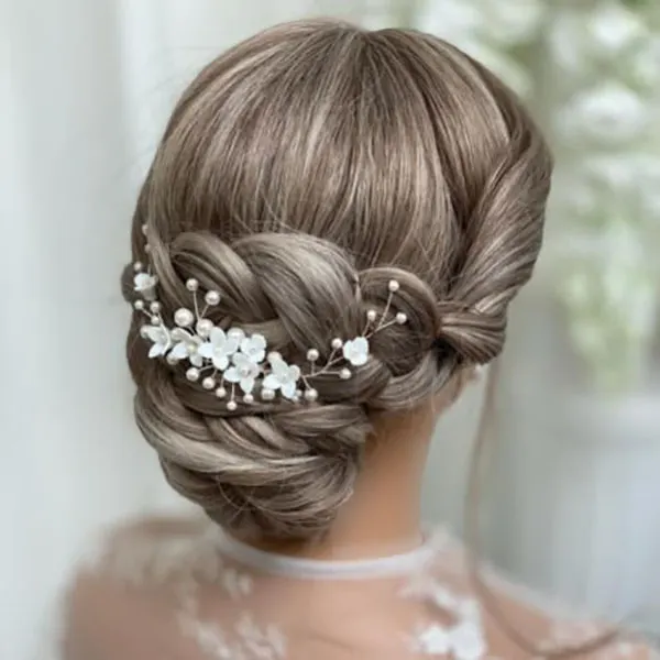 Chignon hairstyle for girls 1