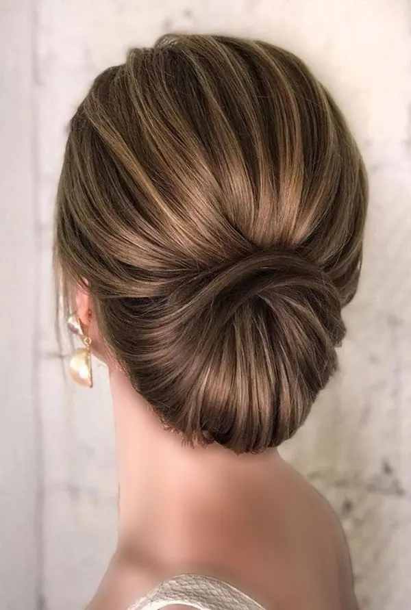 Classic Chignon 18