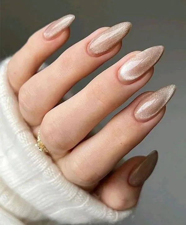 Cream nail model 18