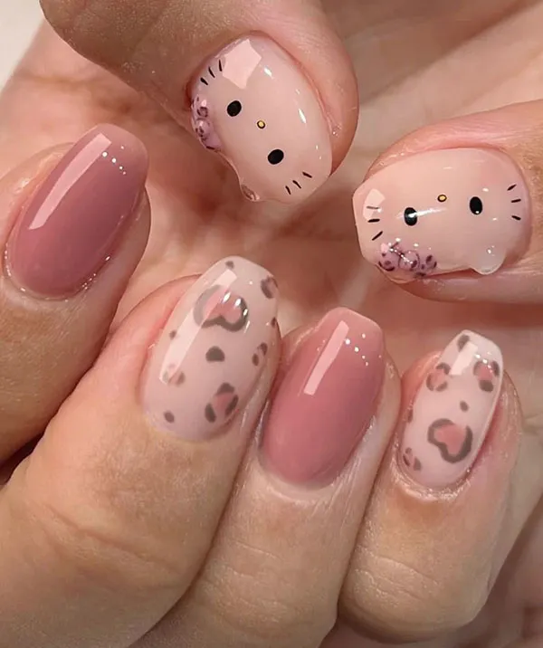 Hello Kitty nail design 15