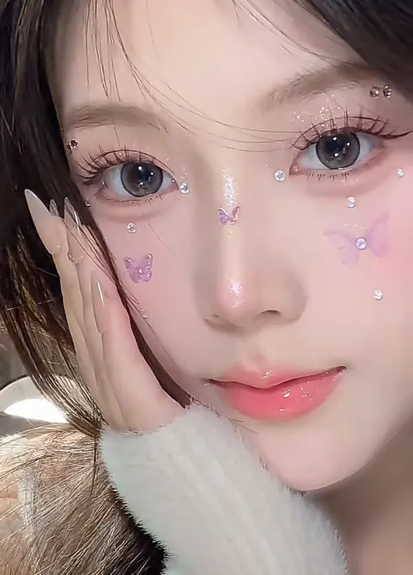 آموزش میکاپ کره ای دخترانه 2026؛ مرحلهبهمرحله با ترفندهای حرفهای! 4 Korean Makeup Tutorial 1