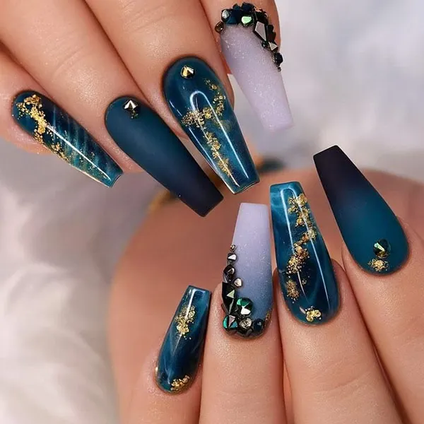 35 طرح ناخن بلند که امسال همه عاشقشان شدهاند! 7 Long nail design 3