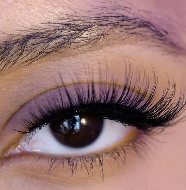 Mega Volume Eyelashes 1