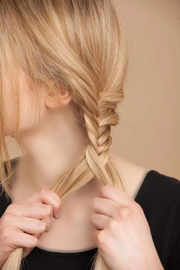 Self front braid tutorial 3