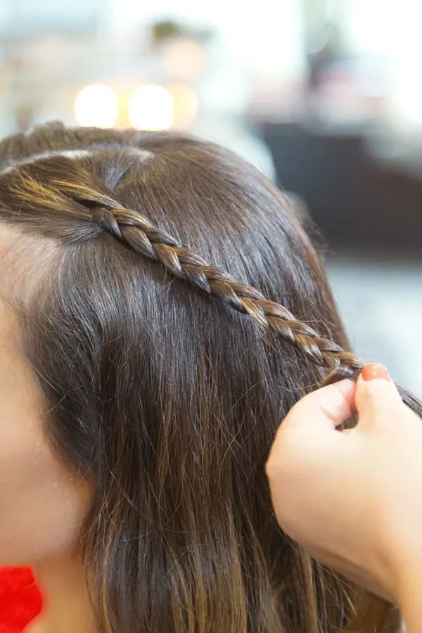 Self front braid tutorial 4