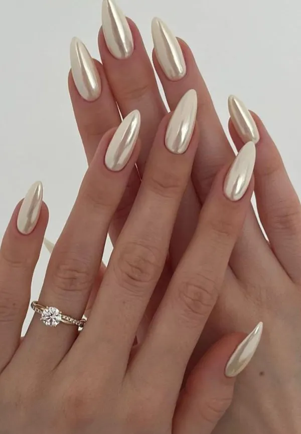 34 مدل ناخن مصنوعی ساده و شیک؛ انتخابی که همه از آن تعریف میکنند! 24 Simple artificial nails 21