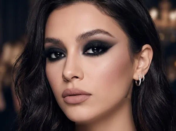 Smoky makeup look 20
