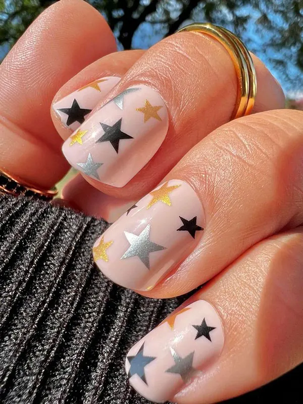 Star nail design 14