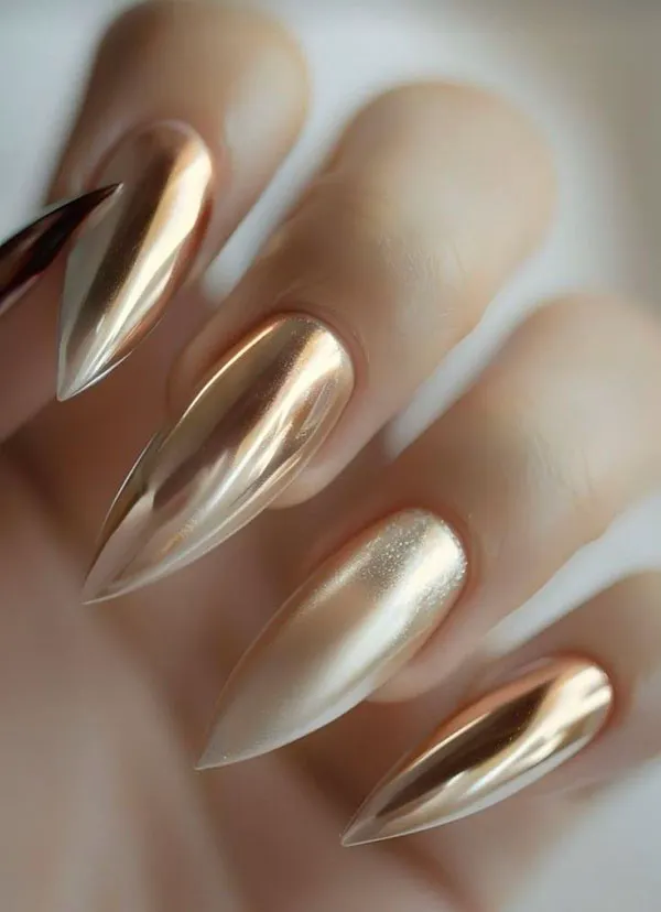 Stylish artificial nails for girls 10