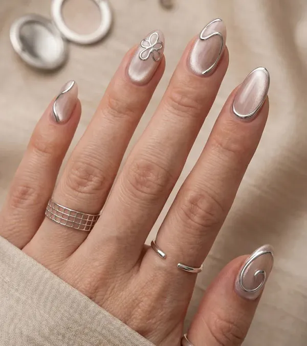 Stylish artificial nails for girls 13