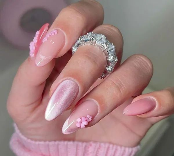 Stylish artificial nails for girls 23