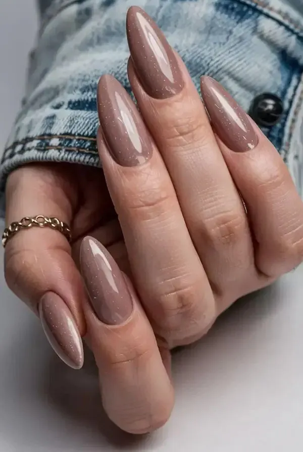 Stylish artificial nails for girls 26