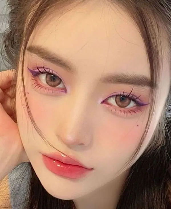 Types of facial makeup 27