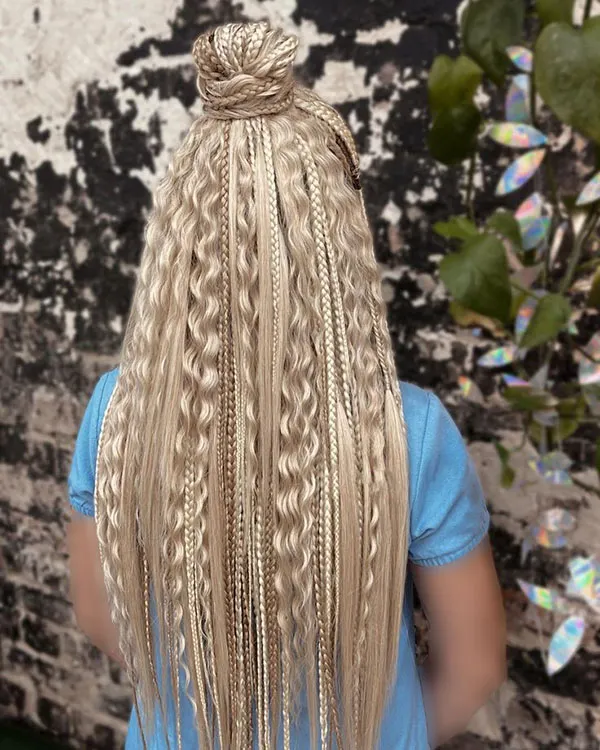 Types of hair braiding with hair extensions 3