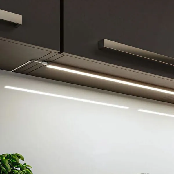 32 ایده لاین نوری زیر کابینت که ظاهر آشپزخانه را متحول میکند! 17 Under cabinet linear light 16