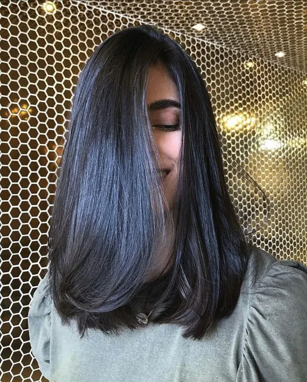 Chic long bob hairstyle for women 22
