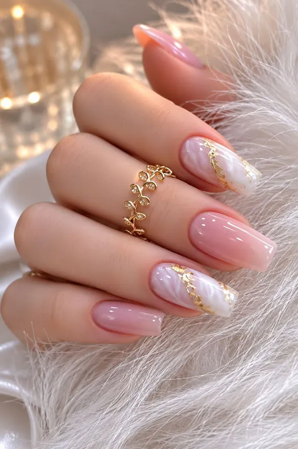 34 ایده کاشت ناخن کروم دخترانه؛ وقتی دستت زیر نور، خودش میدرخشه! 5 Chrome nail extensions 2