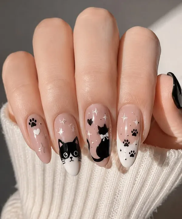 Cute nail designs trending this year 11