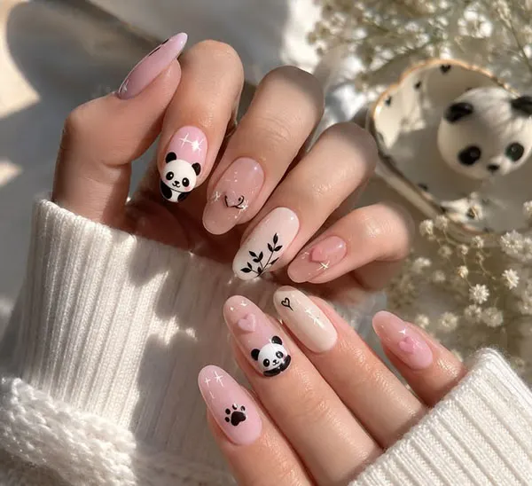 Cute nail designs trending this year 23